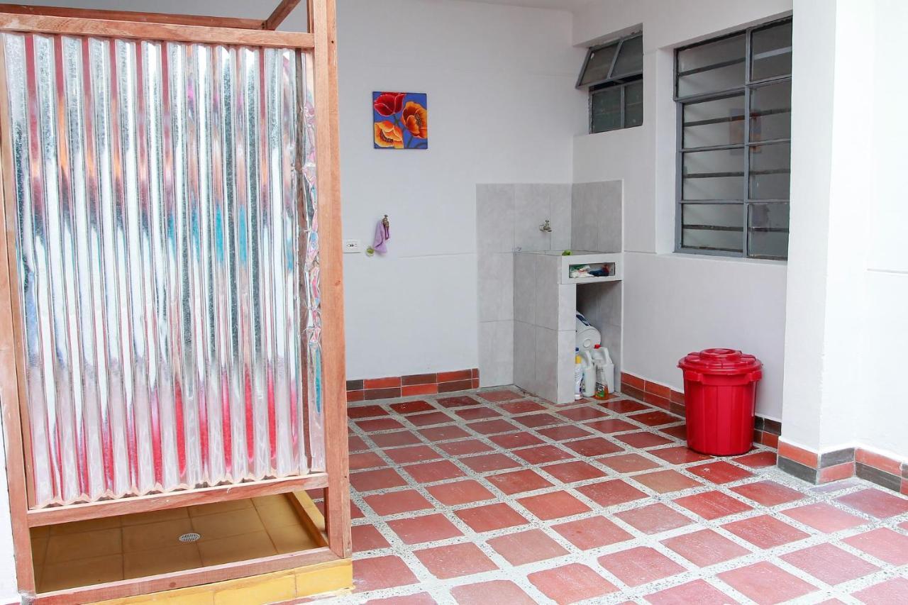 Casa Tuvia Parque Albergue Medellín Exterior foto